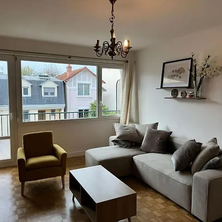 Parisian Style Apt Free Parking And Rer B Access * Bourg-la-Reine